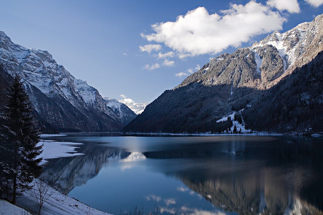 Veduta di Glarona, cantone Glarona
